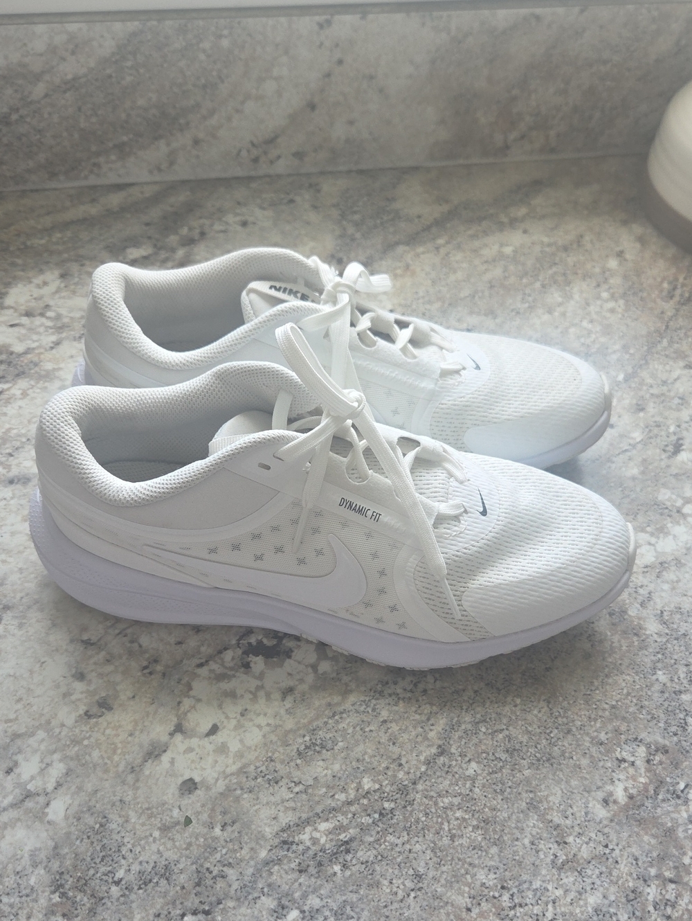 Nike Star Runner 5 Size 6Y